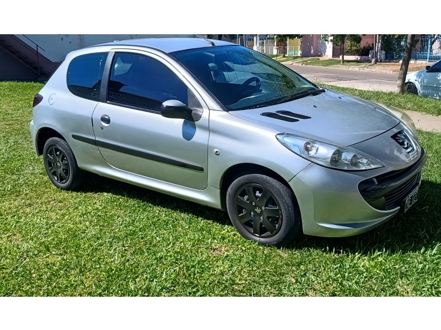 207 Compact 1.4 XR 3Ptas            /      2009
