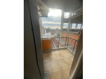 VENDO DEPARTAMENTO SOBRE CALLE PTE. PERON Y 25 DE MAYO
