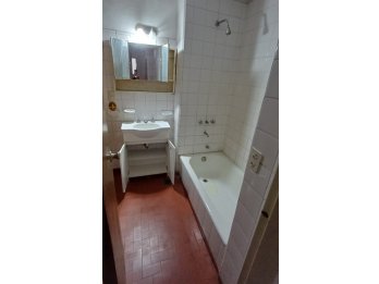 Alquila Amplio Dpto calle buenos Aires Casi Urquiza