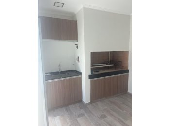 VENDO HERMOSA CASA RESTAURADA A NUEVA.