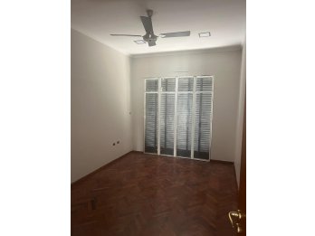VENDO HERMOSA CASA RESTAURADA A NUEVA.