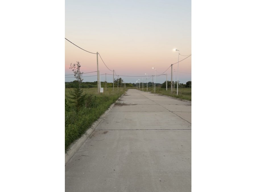 Se VENDE terreno en zona López Jordan y Los Robles
