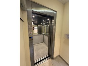 Se vende departamento zona Shoping Paseo del Paraná