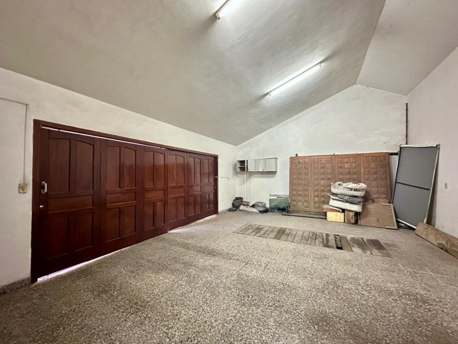 ✅VENDO CHALET. 3 DOR. 4 BAÑOS, PILETA U$D 295.000🔥