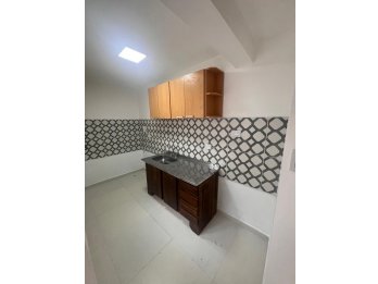 ALQUILO DPTO EN PB - 1 DORM C/PATIO - CERVANTES Y SANTA  FE