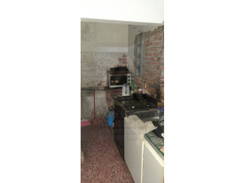 VENDO - CASA +LOCAL indep y toilette, Paraná