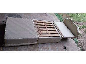 VENDO SILLON CAMA  MUY BUENO