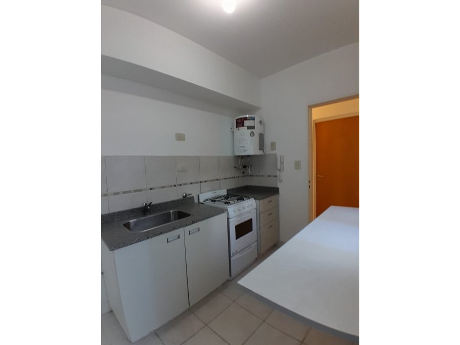 En venta departamento monoambiente zona centro dos patios !