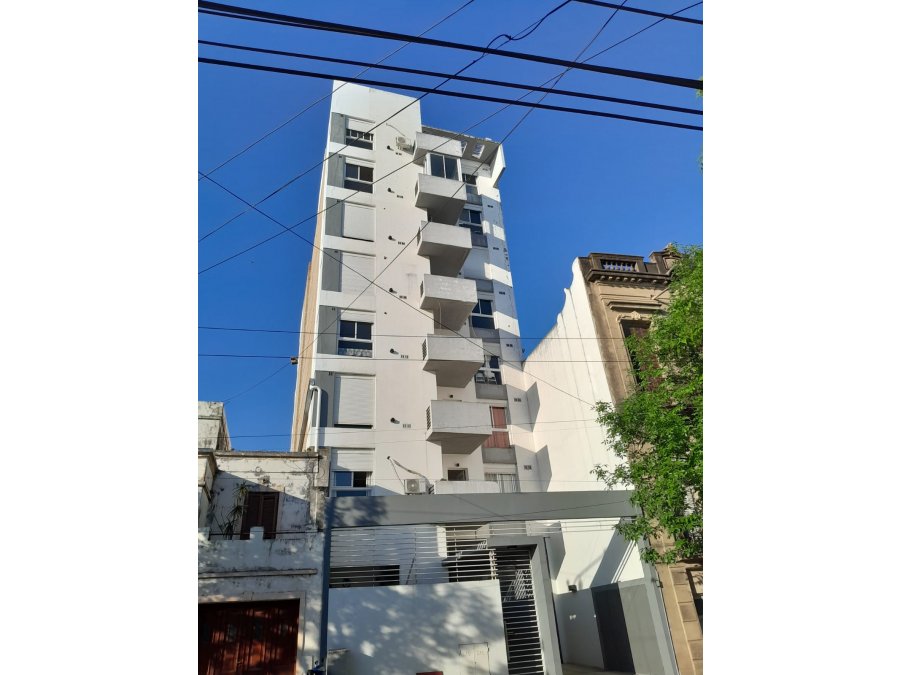 En venta departamento monoambiente zona centro dos patios !