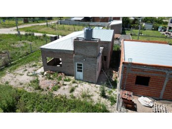 Vendo casa a terminar con pileta en Tierra Alta 2 !!!
