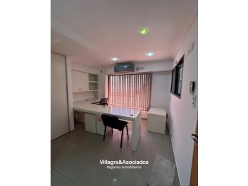 OFICINA ALQUILER PARA PROFESIONALES CON ESCRITORIOS