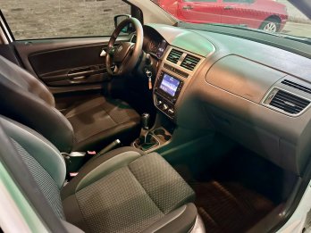 IMPECABLE FOX CONNECT 71.000 KM