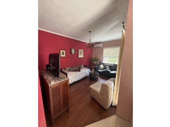 Muy buena casa Zona Golf