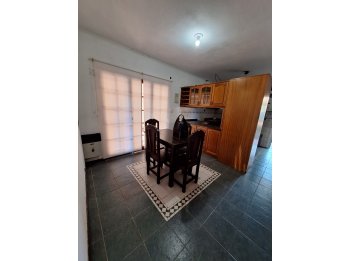 EN VENTA HERMOSA CASA ZONA PARACAO