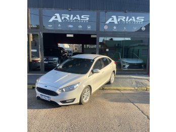 Ford Focus $12.000.000 y cuotas