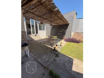 Casa en Venta en Calle Jorge Newbery