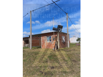 VENDO - CASA EN OBRA, sobre esquina, Paraná