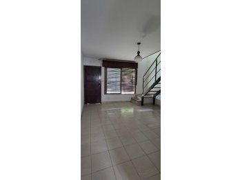 ALQUILO CASA - CALLE FELICIANO