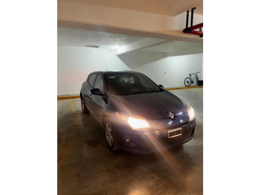 RENAULT MEGANE III 2.0 PRIVILEGE AÑO 2.012