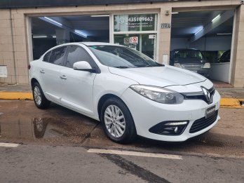 Atto con GNC Renault  Fluence 2.0 Luxe caja CVT / 2015