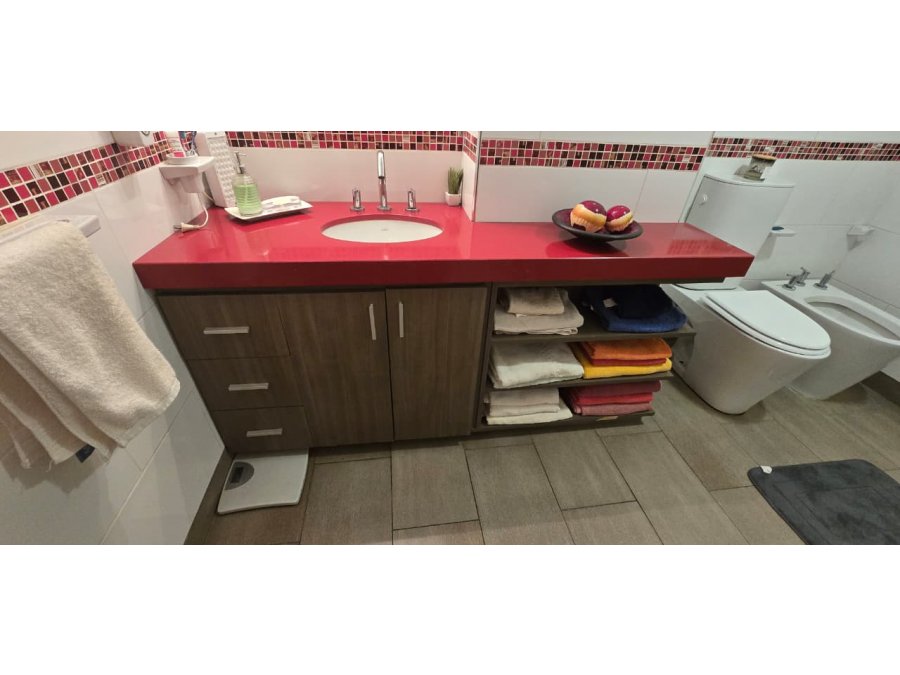 🏢 VENTA | DEPARTAMENTO RENOVADO + COCHERA – UBICACIÓN ESTRA