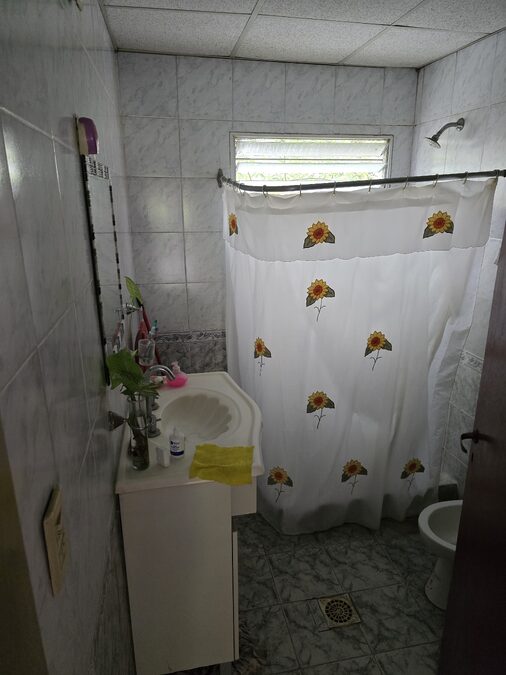 Casa en Oro Verde de 3 dormitorios con patio y cochera