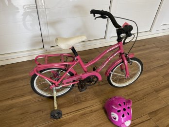 BICICLETA COLOR ROSA PARA NIÑA EN MUY BUEN ESTADO