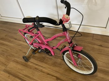 BICICLETA COLOR ROSA PARA NIÑA EN MUY BUEN ESTADO
