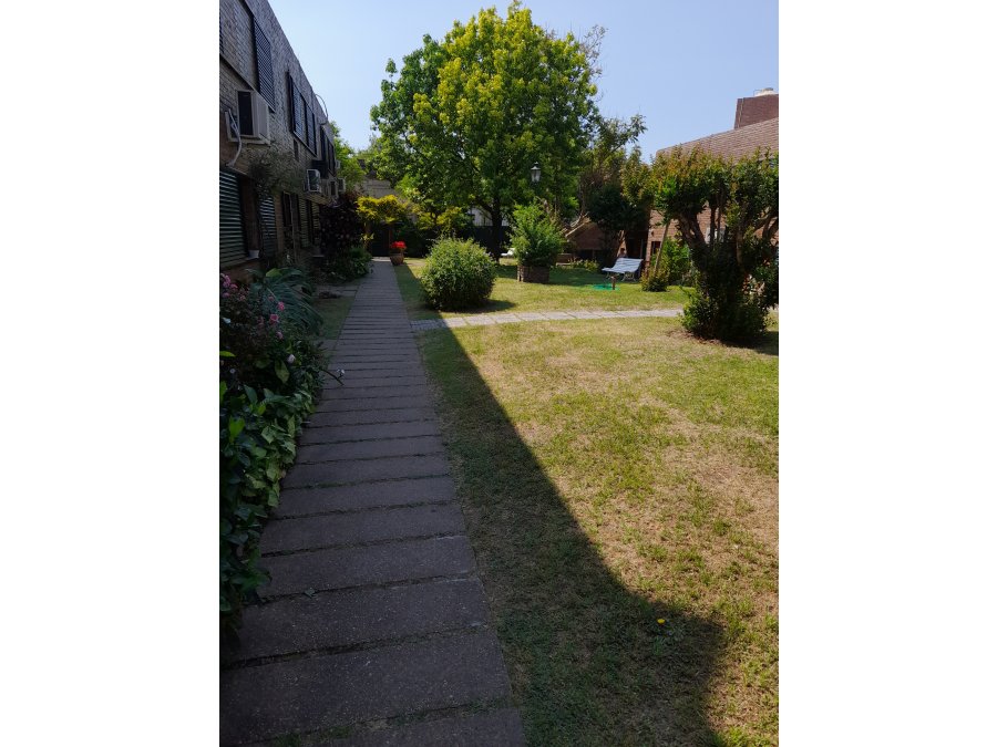 Duplex zona centro calle diamante y bavio