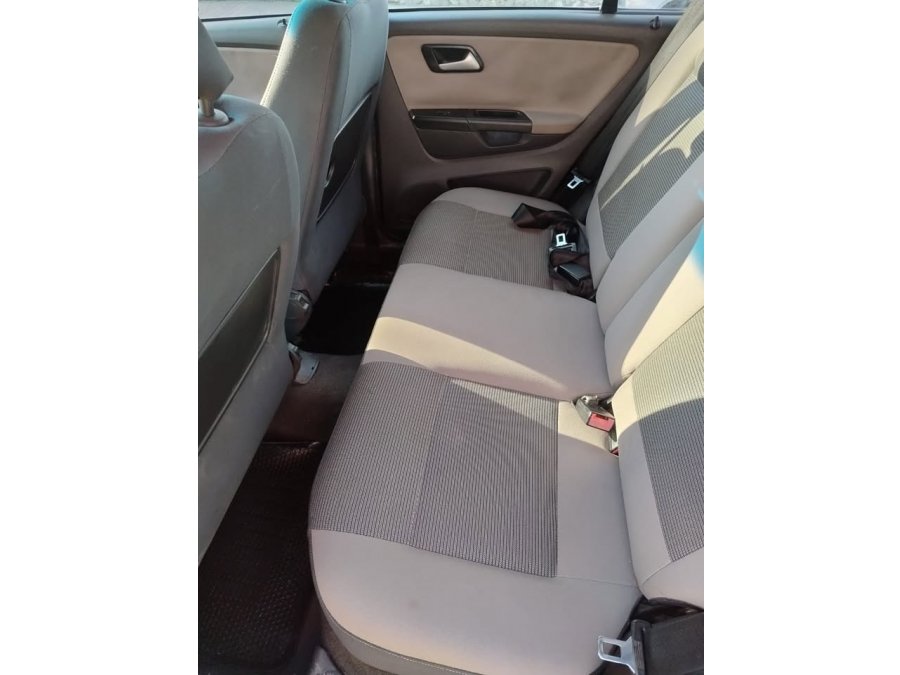 VOLKSWAGEN SURAN 1.6 TRENDLINE M/T AÑO 2.011