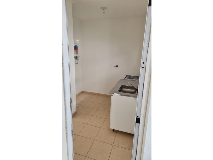 DEPARTAMENTO DE 1 DORM EN ORO VERDE, FRENTE AL POLI. ¡IDEAL!