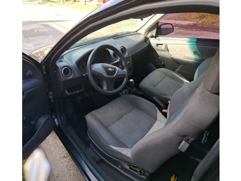 Vendo Chevrolet Celta 2013