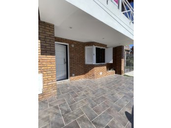 Se vende casa 3 dormitorios Zona Escuela CAE - Guatemala 700