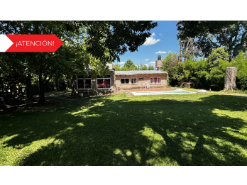 Casa con gran terreno en zona Acceso Norte / Seminario — Par