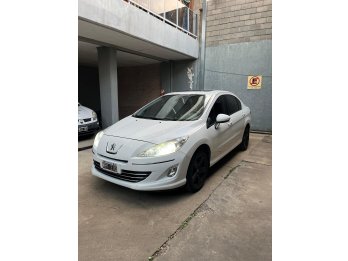 Peugeot 408 2.0 ~ Acepto veh&iacute;culo menor valor