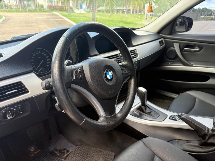 BMW 325I Executive