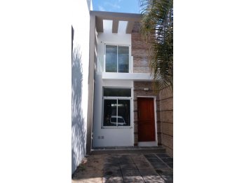 Duplex Excelente Ubicacion,Montevideo casi Liberttad.