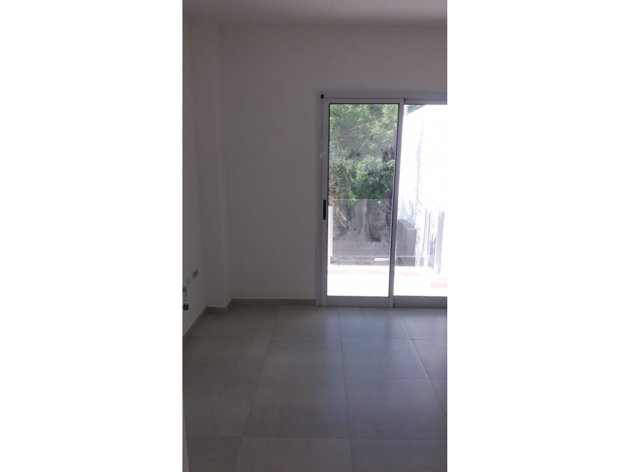 Duplex a Estrenar,Cochera,zona Centro,Montevideo.