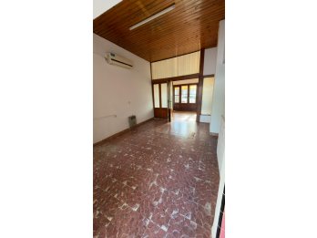VENTA COMODA CASA 4 DORMITORIOS ZONA BOULEVARES !!!