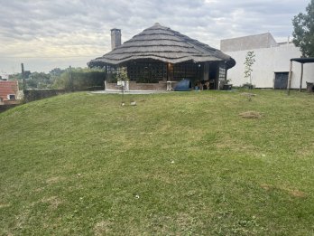 CASA con terreno en la zona de la toma