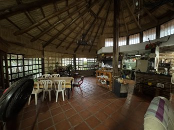 CASA con terreno en la zona de la toma
