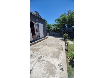 Vendo casa en Bº Escuela Policías - Calle Zaccaro