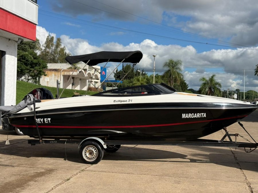 Eclipse 21 Mercury 150 4T