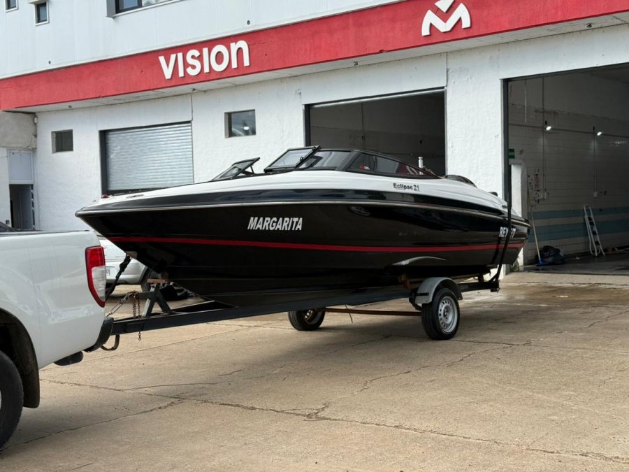 Eclipse 21 Mercury 150 4T