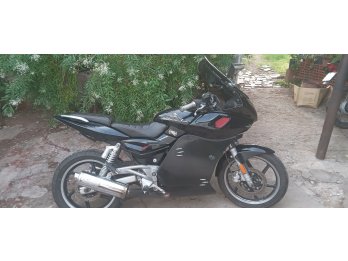 Bajaj rouser 220