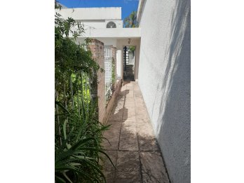 VENDO CASA +  DEPARTAMENTO CALLE CURA ARIAS MONTIEL