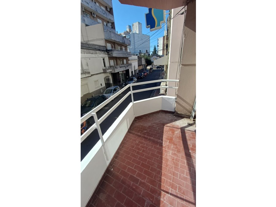 Alquila Amplio Dpto calle San juan