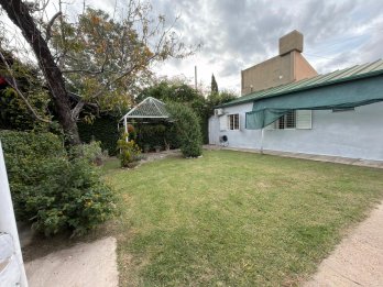 EN VENTA COMODA CASA 3 DORM - LISTA PARA MUDARTE !!!