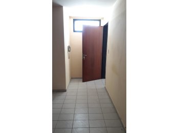 Alquila Dpto calle Monte Caseros