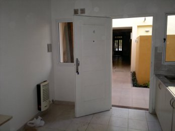 Aquila Dpto en Planta Baja calle Salta
